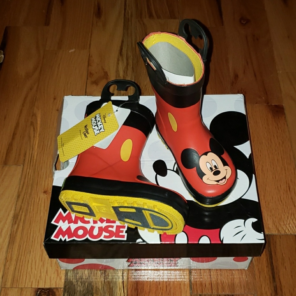 NWT Western Chief Mickey Mouse Rain Boot - Size 6T